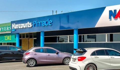 Harcourts Pinnacle Aspley office exterior